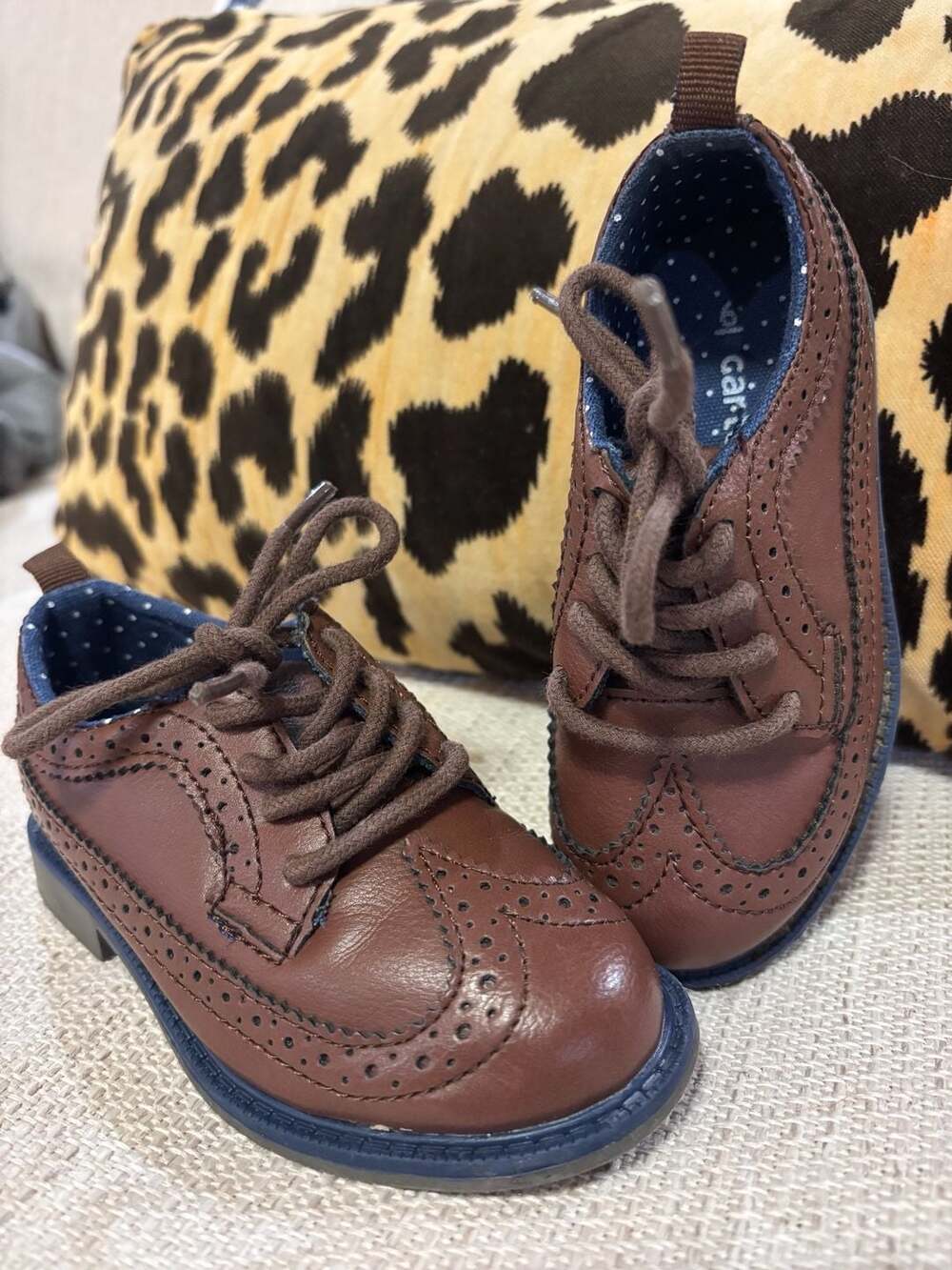 Carter's Oxford Dress Shoes Size 6 Brown
